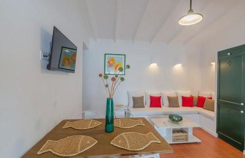 La maison dans la calanque 1 mn à pied de la plage d'ALCAUFAR - Foto 6