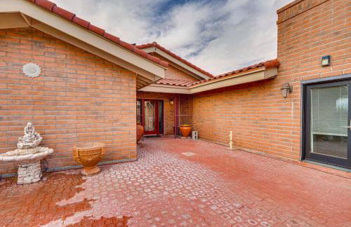 Views and Fire Pit Hilltop Retreat in Rio Rico! - Foto 30