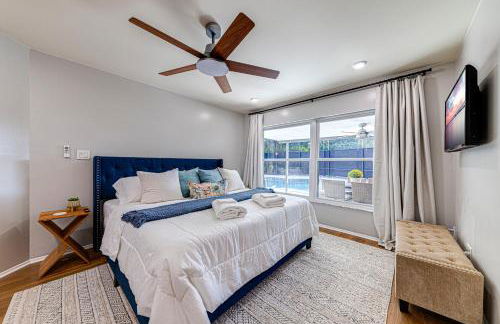 Beautiful home, centrally located to Parks with Pool - Foto 12