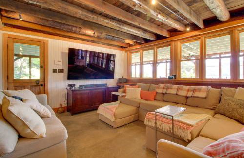 Serene Silver Bay Home on Lake George with Boat Slip - Foto 9