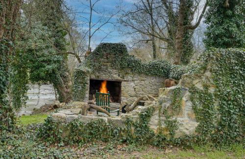 Historic Waterfront Retreat with Grill in Hagerstown - Photo 30