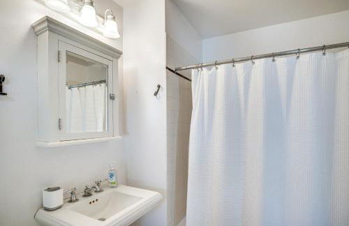 Historic Lakefront Home with Dock on Green Lake! - Foto 23