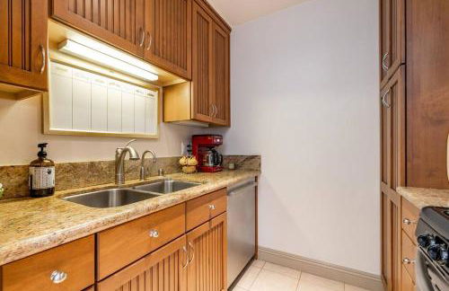 Ocean Beach Pier Condo - Photo 11