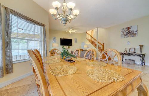 Vista Park Family Retreat with Pool - Foto 3