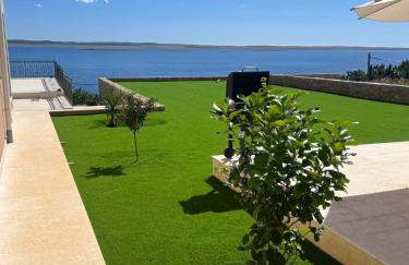 Villa Tin Apartments - Photo 5