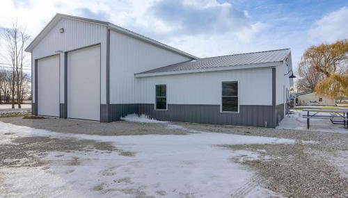 Patio and Parking! Modern Bunkhouse Near Lake Erie - Foto 4