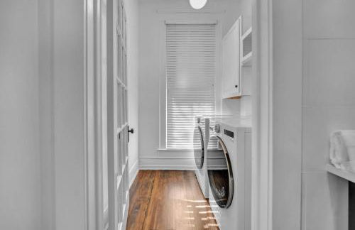 Charming Home Steps from Louisville Best Spots - Foto 29