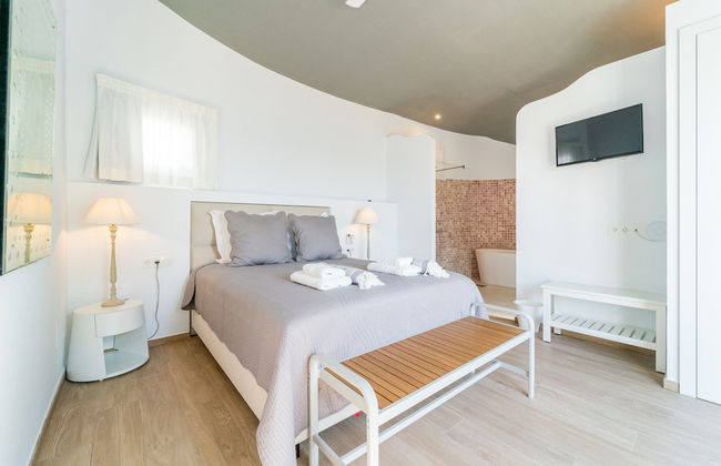 Villa Gaudina - Villa With Private Pool. Free Wifi - Foto 8