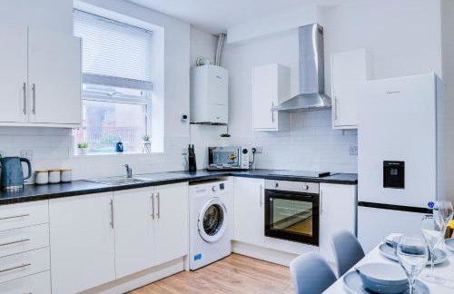 Spacious 4 Bedroom house near Leeds CC - Foto 18