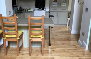 Kitchener Cottage Swanage very close to beach - Photo 6