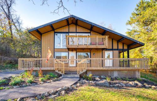 Walk to Liberty Mountain Lake-View Ski Retreat! - Foto 27