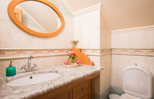 Steps to the Beach Spacious Home-Parking - Foto 38