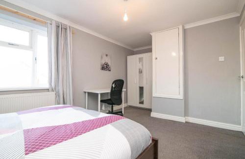 Spacious two bed house with parking and garden - Foto 12