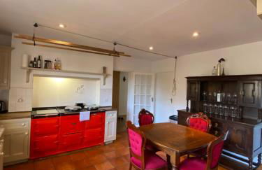Grade II Listed Farmhouse, Pool, Hot Tub, Games Room, Celebration Hall, Car Park, 10ppl, 45 min from Central London - Foto 46