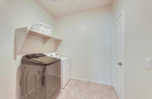 Family-Friendly Home with Playroom in San Tan Valley - Foto 22