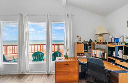 Amazing Oceanfront 2BR Home Cozy Peaceful and Kid and Pet Friendly - Photo 2