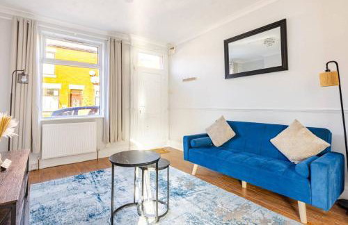 2BR Home in Gorton, Free Parking & Wi-Fi - Foto 5