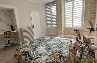 La Cour du Prince - F2 Centre-ville avec cour - Foto 14