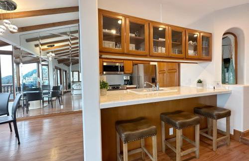 10-Star Condo 21 Steps from Top - Premium Ocean View Corner Unit Fireplace New Golf Cart - HC245 - Foto 27