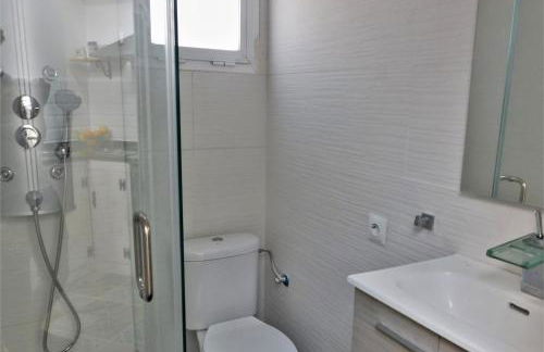 Apartamento con aparcamiento exclusivo en Marbella - Photo 11