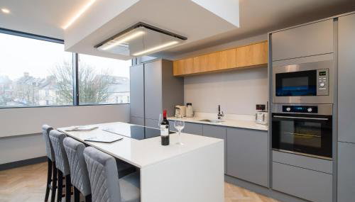 Luxe Apartments, The Moorwell, Secure Parking, - 10mins Cardiff City Ctr - Foto 3