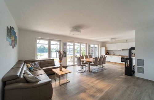 Seevilla am See mit Sauna, Kamin, privatem Steg und Seezugang - Foto 7