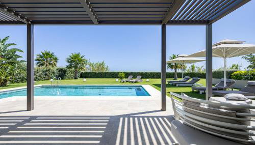 Iniada Villas - Foto 2, sunbed, Garden view