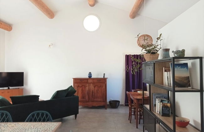 Cosy Holiday Home With Pool - Photo 15