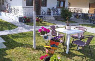 Stefanie's Rooms - Photo 1