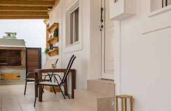 Alfa house w/ view & barbeque in Pythagorion - Foto 9