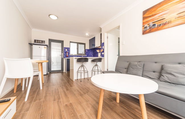 Batavia Apartment - Photo 20