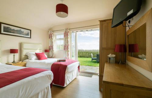 The Country Lodge at Hill House Farm Cheshire - Photo 17