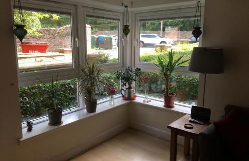 Holyrood Park Apartment - Photo 5