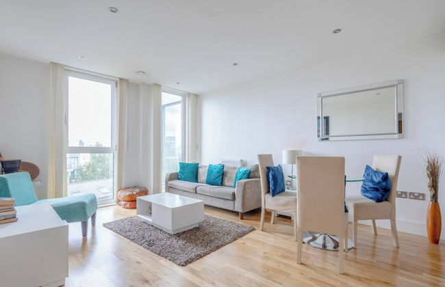 Sleek & Sunny 1BD Flat Near Greenwhich - Deptford! - Foto 19