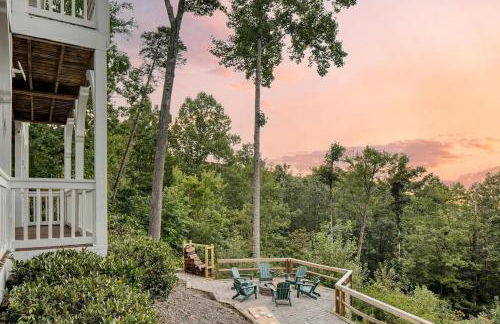 Hot Tub, Deck w/ Breathtaking Mountain Views - Foto 6