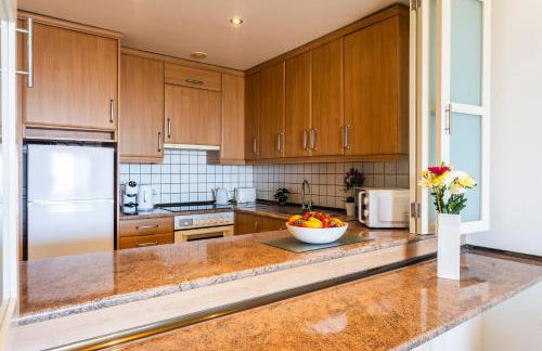 Top Floor Best Ocean View - Swimming pool - Foto 17