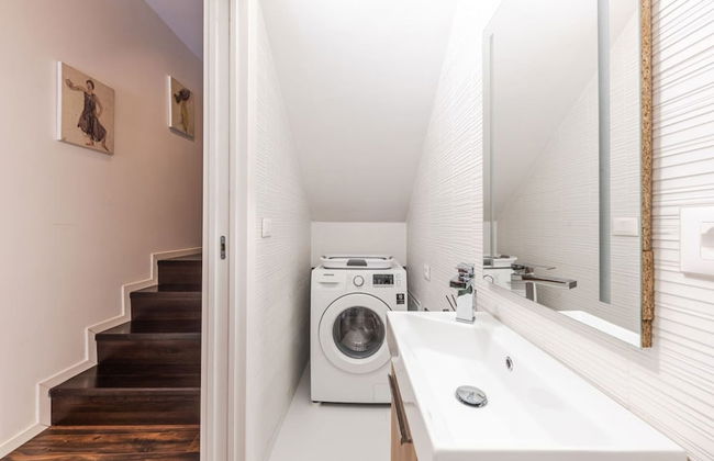 Luxury Living in Shkoder s Historic Heart - Photo 23