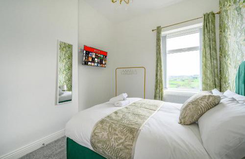 Spacious 6 Bedroom Escape with Hot Tub, Games Room & Karaoke in Yorkshire - Foto 6