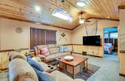 Private Dock Lakefront Family Home in Outing - Foto 6