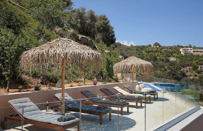 Villa Omikron - Photo 1