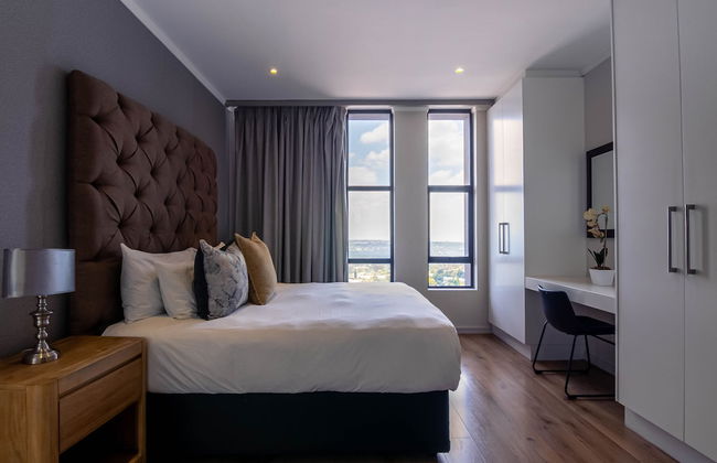 Sandton Smart Apartment Seventeen - Photo 9