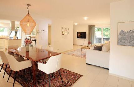 160qm Wohnung mit Balkon nahe Salzburg - Freilassing 2 Schlafzimmer, 2 Bäder - Foto 3