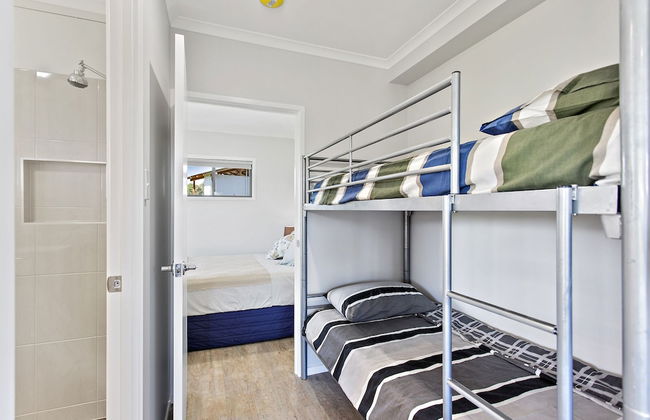 Valley Cabins By The Creek - Photo 2