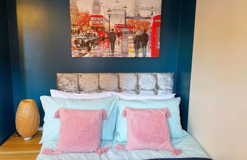 Mayflower 3 Bedrooms House 7 Beds 2 Showers Off Road Parking - Foto 21