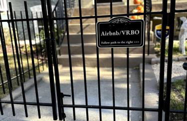 Elegant Garden Suite Minutes Walk to Union Market and NoMa Metro - Foto 17