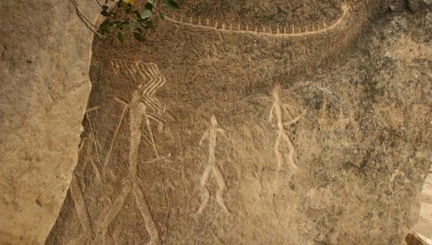 Tour di Qobustan e della penisola di Absheron - Photo 2, I petroglifi del Parco Nazionale di Qobustan