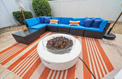 Poolside Paradise: Game room, Pickle ball & Pool - Foto 5