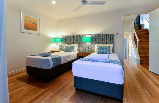 Shorelines 31 - Photo 3