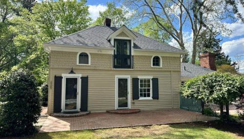 Newly Renovated Carriage House - Foto 1