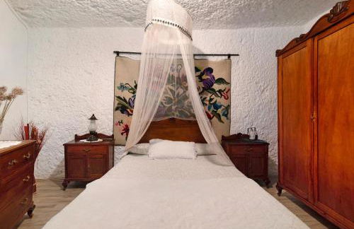 La Cuevita de Hilario - Foto 9